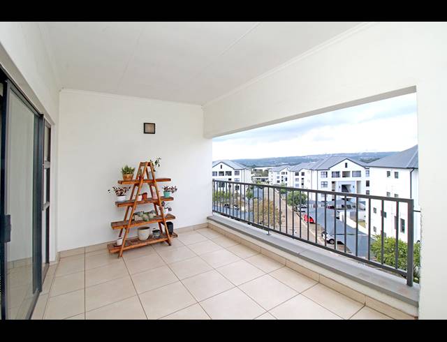 1 BEDROOM APARTMENT FOR SALE IN GREENSTONE HILL